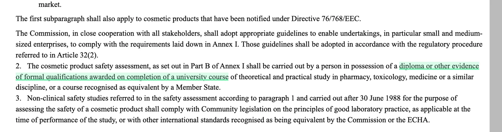 Who may sign a CPSR: the assessor qualification bar. Captured from the official source with the cited clause highlighted.